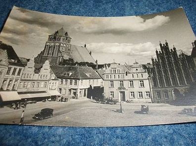 3850 / Ansichtskarte- Marktplatz Greifswald ???--altes Foto