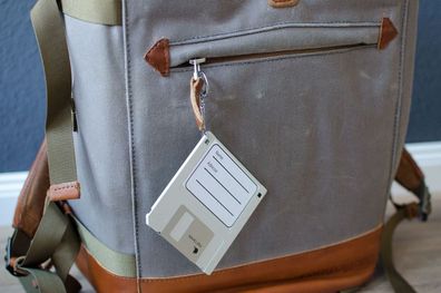Adressanhänger Taschenanhänger Kofferanhänger Diskette RETRO Disc Floppy ORANGE