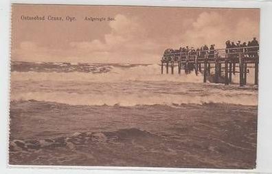 04685 Ak Ostseebad Cranz Opr. Aufgeregte See mit Seebrücke um 1930