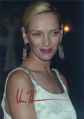 Original Autogramm UMA Thurman auf Großfoto