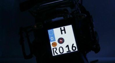 G-elumic selbstleuchtendes Motorrad Kennzeichen Leuchtkennzeichen + Alu-Halter!