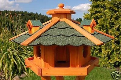 Vogelhaus, Vogelhäuschen mit Bitumschindeln, behandelt