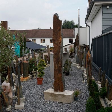 Schiefer Schiefersäule STEIN Findling Garten Vorgarten Naturstein Dekoration Gartenst