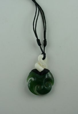 Maori Jade und Bone Carving Hei Double Twist Neuseeland