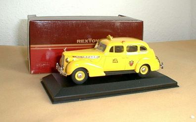 Packard Super 8 - 1940 - Yellow Cab