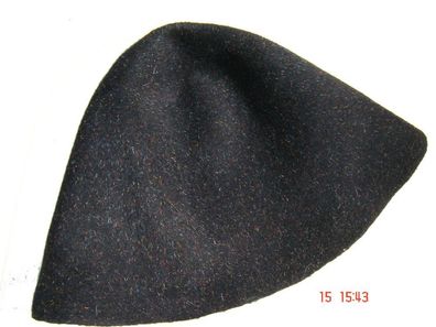 Hutstumpen Filz Modist Zubehör Stumpen schwarz mit Haaren beige und rot N1-7 