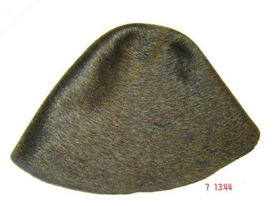 Hutstumpen Modist Zubehör Stumpen Wolle mit Haaren schwarz m grün glitzernd Stu 737