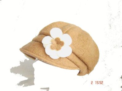 Walkmütze Schirmmütze beige mit natur Blüte Wolle warme Wintermütze Ballonmütze N W3
