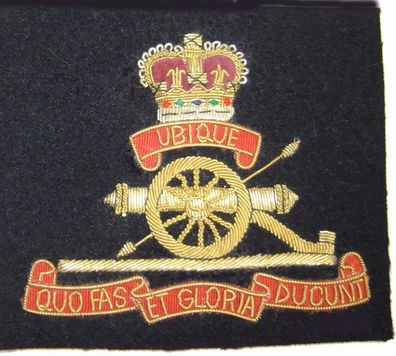 Badge Aufnäher Bouillonstickerei Filz "Ubique Quo Fas Et Gloria" Royal Artillery