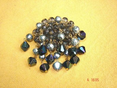 edle Brosche wunderschön gearbeitet mit vielen Perlen in Farbe blaugrau p