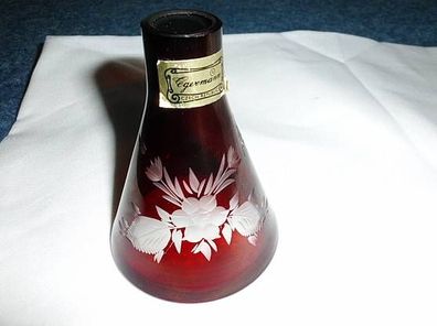 kleine Vase-seltene Form-Egermann-Tschechoslowakei Böhmen-robinrot-geschliffen