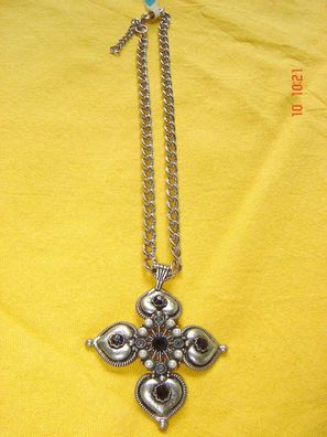 Dirndlkette Halskette großes Kreuz altsilberfarben mit Perlen roten Steine