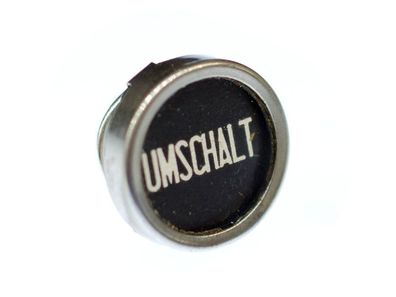 Schreibmaschinentaste Brosche Miniblings Anstecker Button Umschalt Schwarz