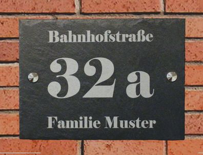 Hausnummer inkl. Wunschgravur Schiefer ca.20x30 cm. Befestigung Set Chromkappe