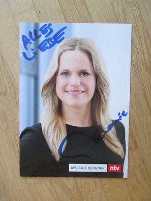 n-tv Fernsehmoderatorin Melanie Bergner - handsigniertes Autogramm!!!!