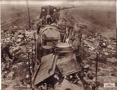 106466 großes Original Propaganda Foto "englischer Kleinbahnzug" 1. Weltkrieg