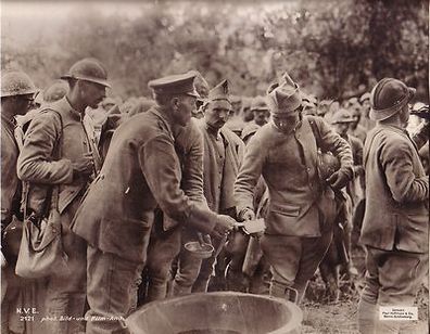 106637 großes Original Propaganda Foto "Französische Gefangene" 1. Weltkrieg