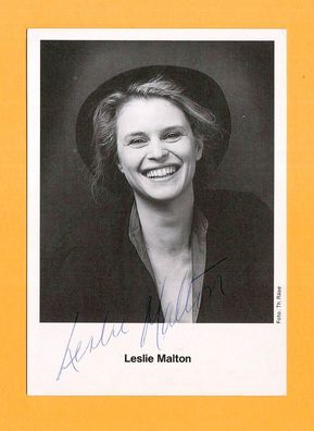 Leslie Malton ( deutsche Theater- und Filmschauspielerin.) - persönlich signiert