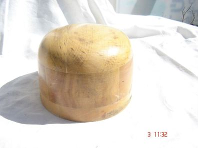 Holzform Hutform Holzkopf Holz sehr wenig benützt Kantenkopf hatblock 304-1