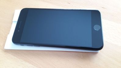 Apple iPhone 7 Plus 32GB matt-schwarz simlockfrei & iCloudfrei & neuwertig & foliert