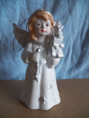 Figur Engel mit Baum, Laterne und weißem Kleid Porzellan als Glocke ca. 10cm groß