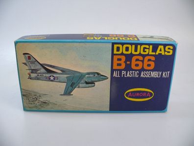 Vintage 1:132 Aurora 298 Douglas B-66 – ovp