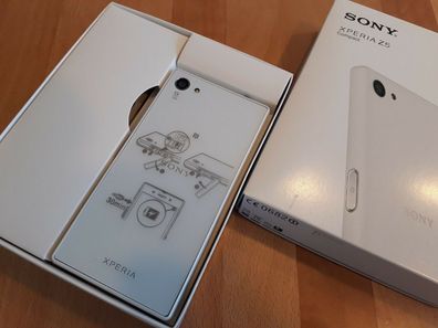 Sony Xperia Z5 compact - 32GB - Weiss / / ohne Simlock / mit Folie / in Box