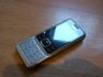 Nokia 6300 in SILBER Zustand WIE NEU simlockfrei + mit Folie