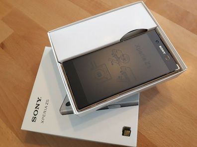 Sony Xperia Z5 32GB in Gold / komplett foliert / simlock- und vertragsfrei