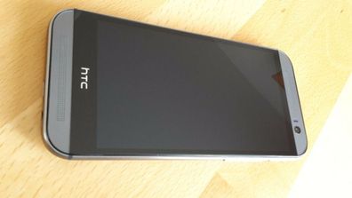 HTC One M8 - 16GB Grau ohne Simlock / ohne Branding WIE NEU !