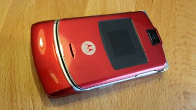 Motorola RAZR V3 red / brandingfrei / simlockfrei / Klapphandy * TOPP*