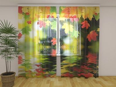 Gardinen aus Chiffon "Herbstblätter auf dem Wasser" Vorhang mit 3D Fotodruck, auf Maß
