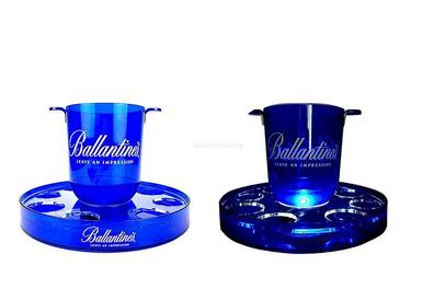 Ballentines Kühler / Eisbox / Falschenkühler mit beleuchteter Halterung in Blau