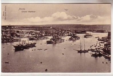 59982 Ak Malta Grand Harbour mit Schiffen um 1910