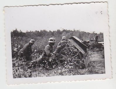 05372 Foto PAK Panzer Abwehr Kanone in Feuerstellung 2. Weltkrieg