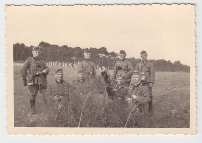 67092 Foto Deutsche Soldaten mit schwerem Maschinengewehr im 2. Weltkrieg
