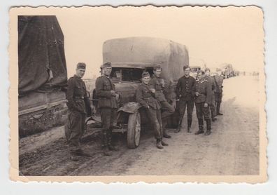 69737 Original Foto Deutsche Militärkolonne in Russland 1942