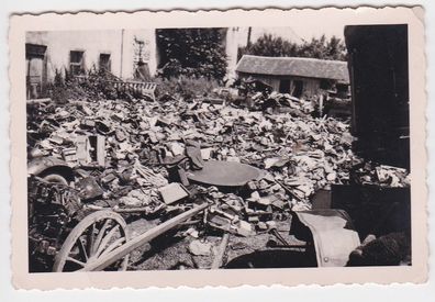 83661 Original Foto französisches Waffen & Munitionslager in Lachabelle 1940