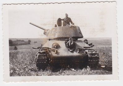 84260 Orig. Foto russischer Beute Panzer T 34 Tank 2. Weltkrieg