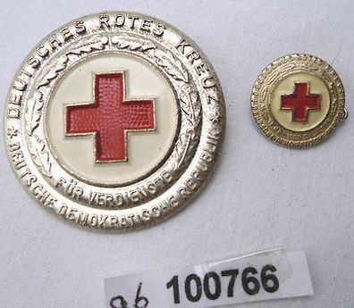 2 DDR Abzeichen Rotes Kreuz für Verdienste in Silber