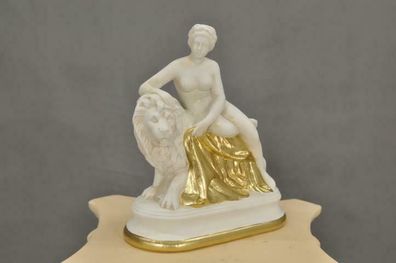Skulptur Figur Statue Frau mit Löwen Design Antik Stil Figuren Skulpturen PG0020