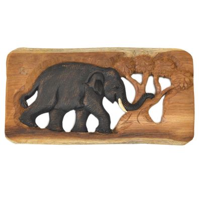 Handgefertigtes Elefantenbild aus Treibholz