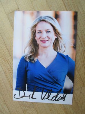MdB FDP Politikerin Daniela Kluckert - handsigniertes Autogramm!!!