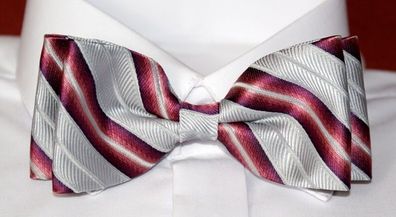 Luxus Herren Krawatte in Lila Top Qualität NEU Nr.0KRH65 Luxus Herren Krawatte in Lila Top Qualität NEU Nr.0KRH65