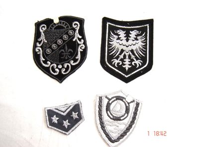 Patch Badge 4 verschiedene Aufnäher in schwarz und grau Wappen Heraldik