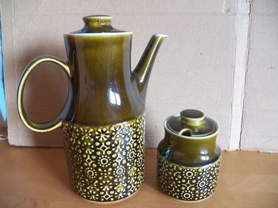Kaffeekanne oder Zuckerdose grün mit Blumen-Relief Celi. IC Ceramics