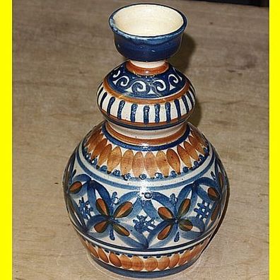 Keramik / Ton Kerzenständer mit Muster- ca. 20 cm hoch / Durchmesser ca. 12 cm