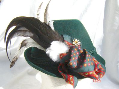 Dirndlhut dunkelgrün mit üppiger Feder und Tüchlein Trachtenhut Einzelstück DH20