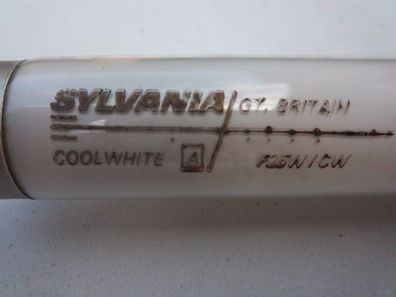 75 75,4 75,5 75,6 cm Sylvania Gt. Britain Cool White F25W/ T8/ CW/30" Tube 25w/30"