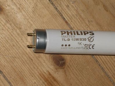 Starter + Philips MASTER TL-D 18W/830 1K Made in Poland CE 59 60 61 cm Röhre T26